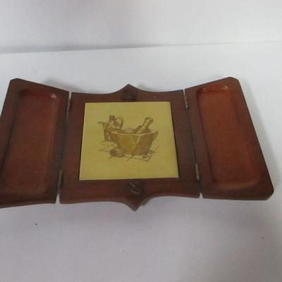 Lot 99 - Home Decor Kitchen Items