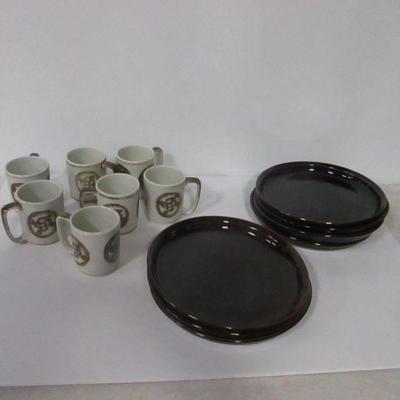 Lot 101 - Taylor & NG Made In Japan Dishes