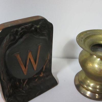 Lot 102 - Home Decor Items