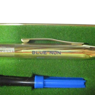 Lot 105 - Collectible Pens - Cross