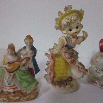 Lot 108 - Porcelain Figurines 