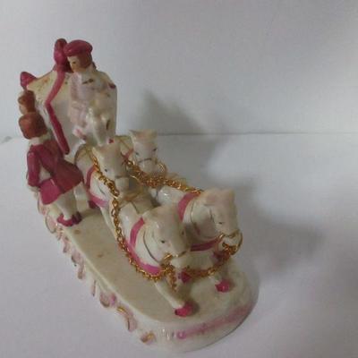 Lot 108 - Porcelain Figurines 