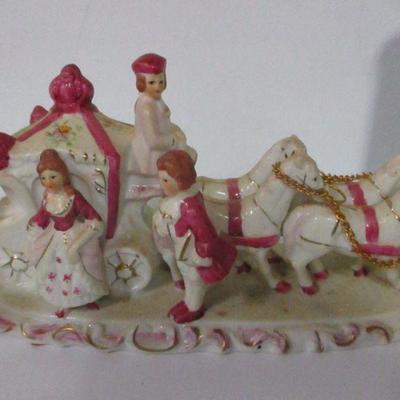 Lot 108 - Porcelain Figurines 