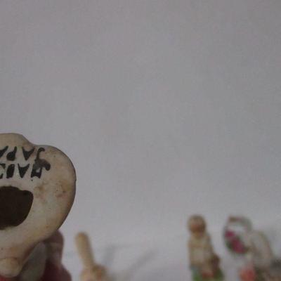 Lot 110 - Porcelain Figurines 