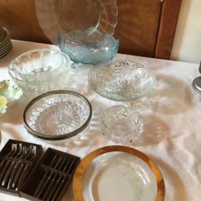 158 Decorative & Cut Glass Bowls