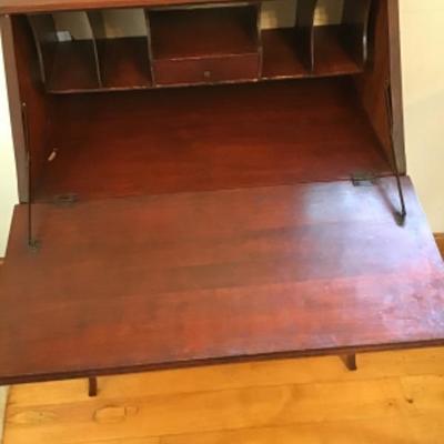 164 Antique Cherry Ladies Desk