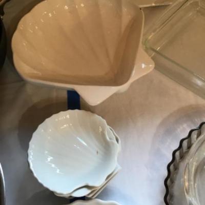 171: Lot of Pyrex Corningware 
