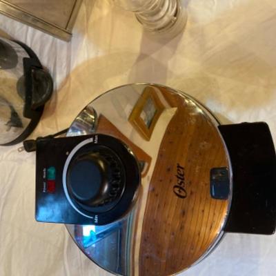 181: Waffle Maker, Stainless Bread Keeper, Trash Can 