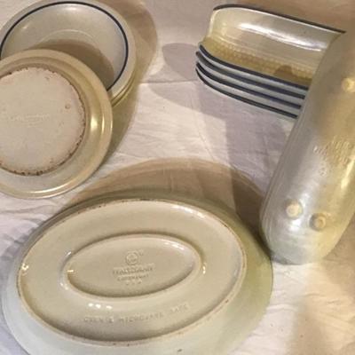 184: Lot of Pfaltzgraff Pottery 