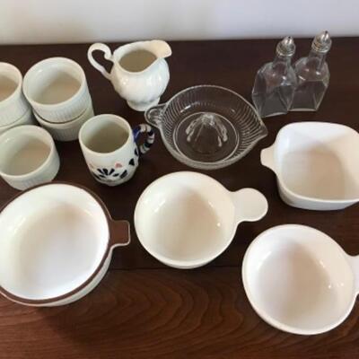 185: Lot of Bowls Curet, Juicer, Corningware Dishes 