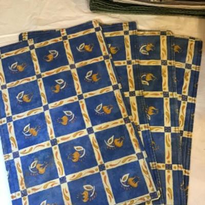 195: Lot of April Cornell Table Linens and Placemats , Past Time Table cloth