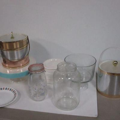Lot 129 - Ice Buckets & Desert Bowl & More