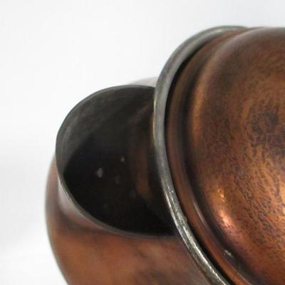 Lot 131 - Home Decor Items