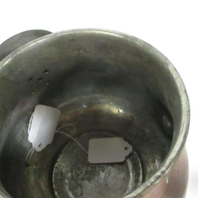 Lot 131 - Home Decor Items