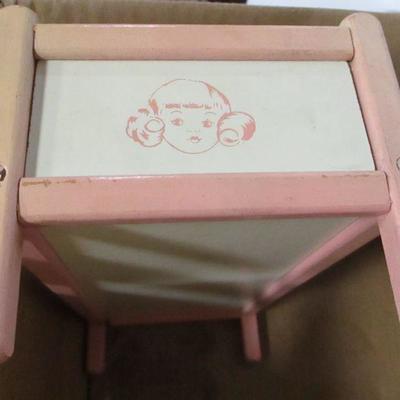 Lot 132 - Doll House Furniture 