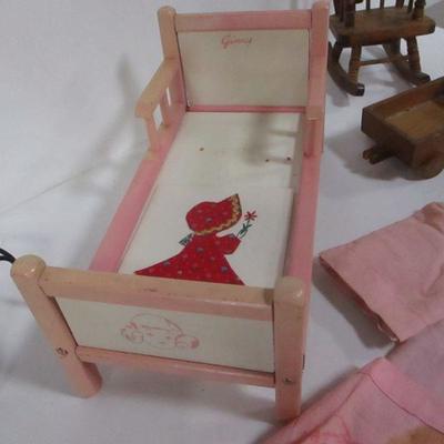 Lot 132 - Doll House Furniture 