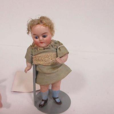 Lot 134 - Collectible Dolls - O"Neill - Germany - & More