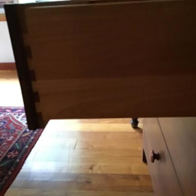 221 Ethan Allen 6 Drawer Dresser