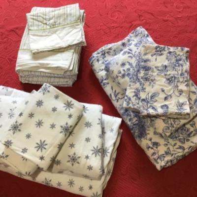 229  4 Sets of Queen Size Sheets