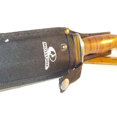 " 10 inch Mossy Oak Bowie knife with sheath".