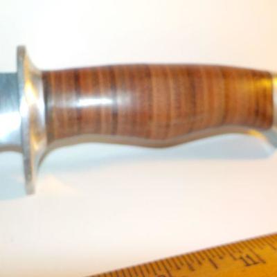 " 10 inch Mossy Oak Bowie knife with sheath".