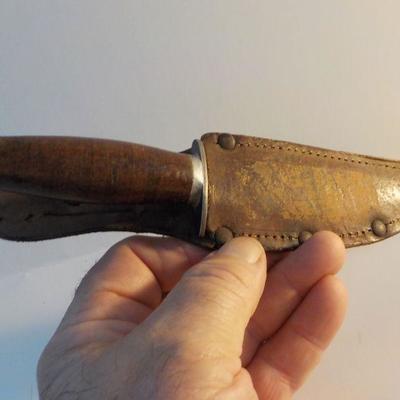 " 9  inch Aidaco Bowie Hunting knife with sheath".