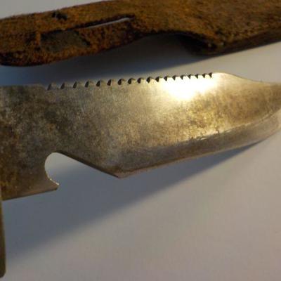 " 9  inch Aidaco Bowie Hunting knife with sheath".