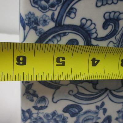 Lot 2 - Vintage Chinoiserie Porcelain Ginger Jar