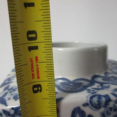 Lot 2 - Vintage Chinoiserie Porcelain Ginger Jar