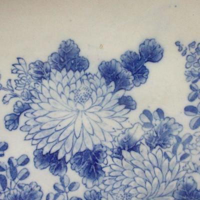 Lot 5 -Vintage Blue & White Chinoiserie Porcelain Plate Picture Frame with Ikebana Backdrop Scallop Edge 16"