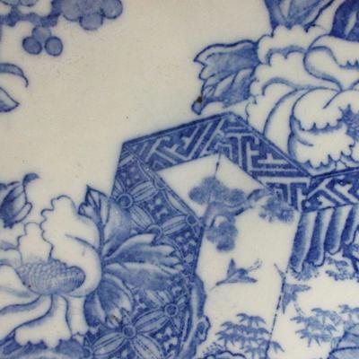 Lot 7 - Vintage Blue & White Chinoiserie  Porcelain Plate Panel Screen and Blossom 9"