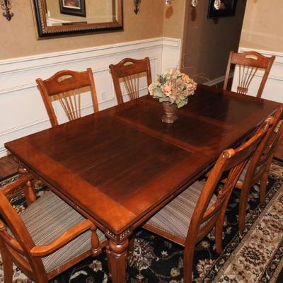 Dining Room Set **PRICE REDUCED**
