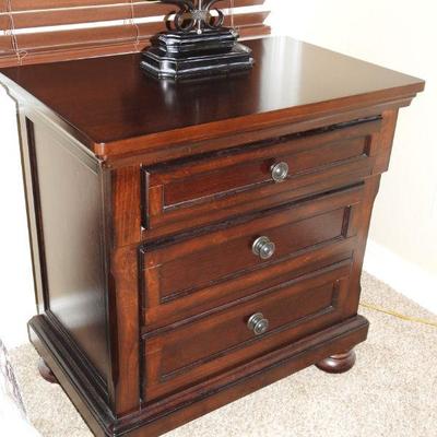 Queen bed set #3**PRICE REDUCED**