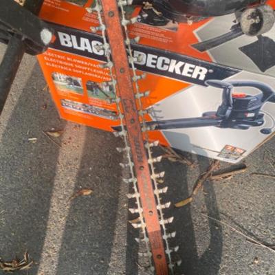 364   Black & Decker Leaf Blower, Electric Weed Eater, Hedgehog