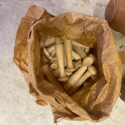 372  Wooden Table Legs, Pipe Clamps, Dowels