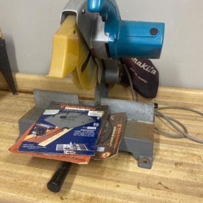 382 Makita Miter saw