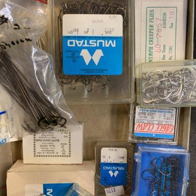 #101 Box of Hooks 