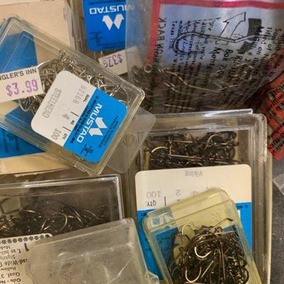 #101 Box of Hooks 