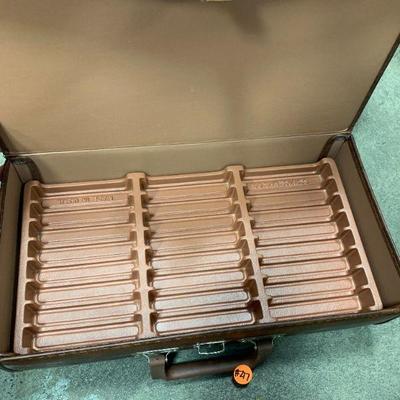 #217 Great Condition Soft Briefcase
