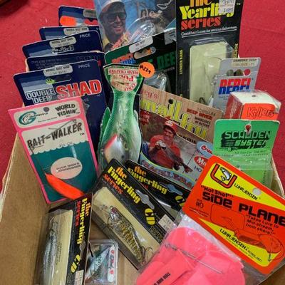 #229 Box of Vintage Fishing Misc.