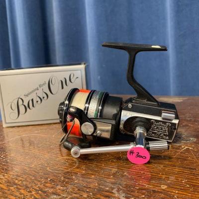 #300 Vintage Bass One Spinning Reel