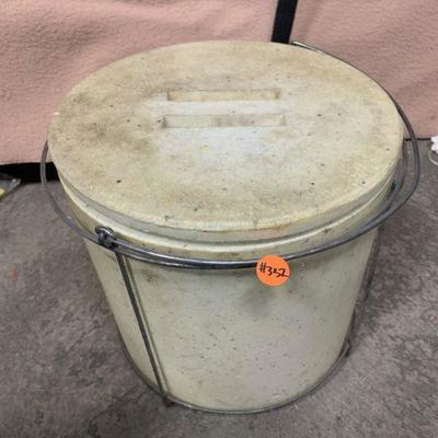 #332 Bait Bucket & Misc.