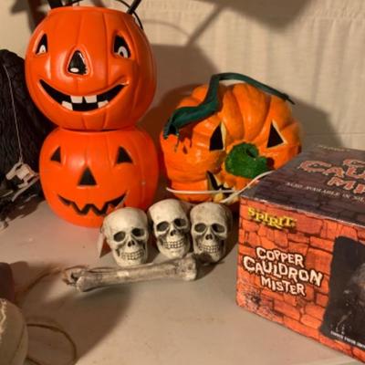 31. Halloween Decor
