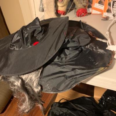 31. Halloween Decor