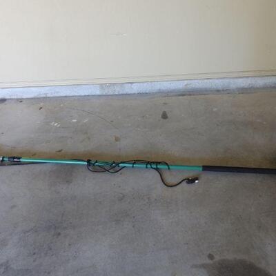Tree limb trimmer