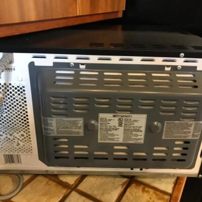 399:   Emerson Microwave Oven