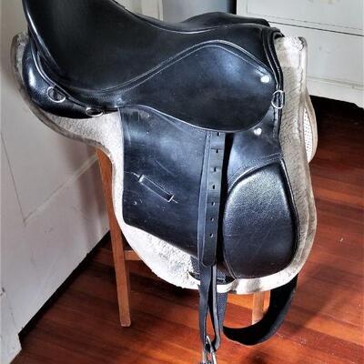 Lot #77 Beautiful 16" Riding Saddle in Excellent condition