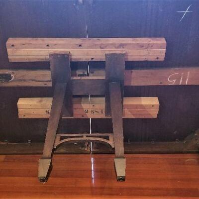 Lot #103  Vintage Depression Era Dining Room Table - 2 leaves