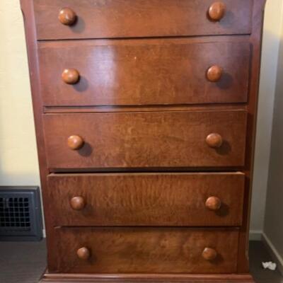 20. Vintage 5-drawer walnut dresser (30â€x18â€x49â€)