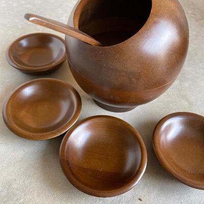 Hellerware Midcentury Modern nut dish set